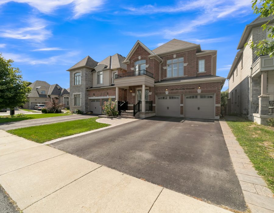 669 Sweetwater Cres (1)