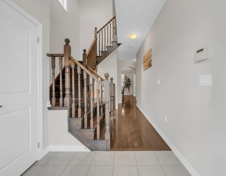 669 Sweetwater Cres (10)